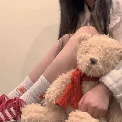 人气爱豆私下抽烟，凌晨内幕曝光，好友出面澄清